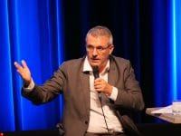 Franck Laborde secrétaire général de l'AGPM à la table ronde de l'assemblée AGPM à Toulouse